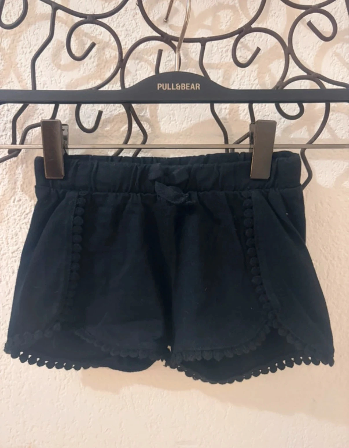 Black lightweight scalloped-edge shorts Palomino - Size 4 years (104 cm) – photo 3